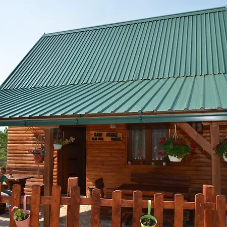 Kamp Gradac - Domrke