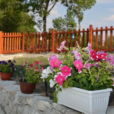 Kamp Gradac - Domrke * Gacko